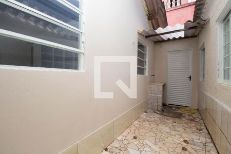 Casa para alugar com 40m², 2 quartos e 1 vaga Casa para alugar com 40m², 2 quartos e 1 vagaÁrea de Serviço