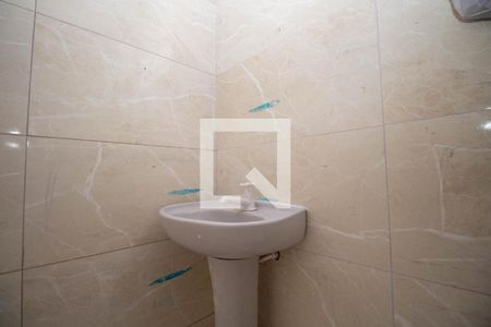 Casa para alugar com 40m², 2 quartos e 1 vaga Casa para alugar com 40m², 2 quartos e 1 vagaBanheiro da Suíte