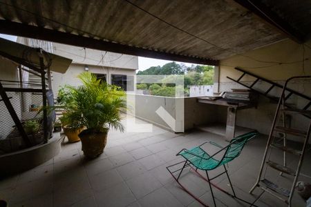 Casa à venda com 260m², 2 quartos e 1 vaga Casa à venda com 260m², 2 quartos e 1 vagaTerraço