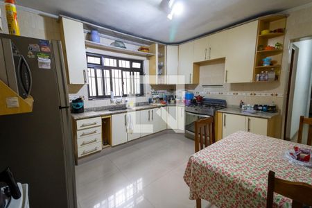 Casa à venda com 260m², 2 quartos e 1 vaga Casa à venda com 260m², 2 quartos e 1 vagaCozinha