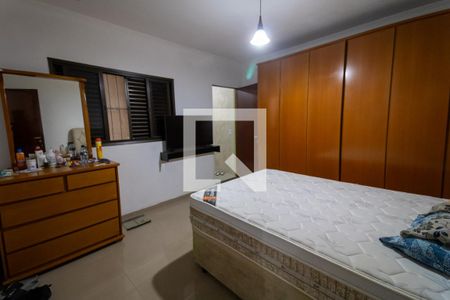 Casa à venda com 260m², 2 quartos e 1 vaga Casa à venda com 260m², 2 quartos e 1 vagaSuíte