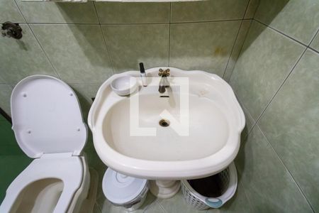 Casa à venda com 260m², 2 quartos e 1 vaga Casa à venda com 260m², 2 quartos e 1 vagaBanheiro