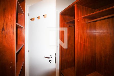 Apartamento para alugar com 140m², 3 quartos e 1 vagaCloset da suíte