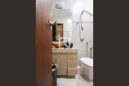 Casa à venda com 225m², 3 quartos e 2 vagasBanheiro Social 1