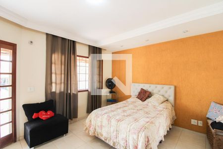 Suíte de casa à venda com 3 quartos, 225m² em Santa Monica, Belo Horizonte