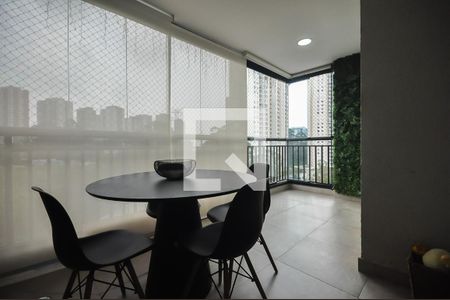 Apartamento para alugar com 77m², 2 quartos e 1 vagaVaranda