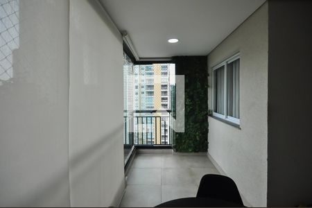 Apartamento para alugar com 77m², 2 quartos e 1 vagaVaranda