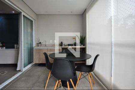 Apartamento para alugar com 77m², 2 quartos e 1 vagaVaranda