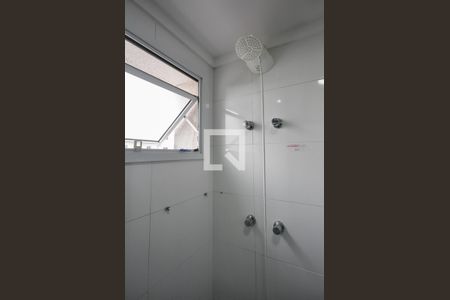 Apartamento para alugar com 77m², 2 quartos e 1 vagaChuveiro do Banheiro da Suíte 1