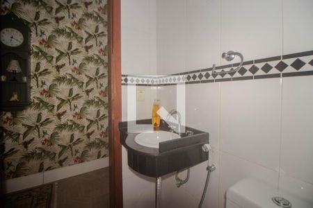 Casa à venda com 130m², 3 quartos e 2 vagas Casa à venda com 130m², 3 quartos e 2 vagasBanheiro Social