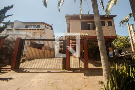 Casa à venda com 130m², 3 quartos e 2 vagas Casa à venda com 130m², 3 quartos e 2 vagasFachada do Condomínio