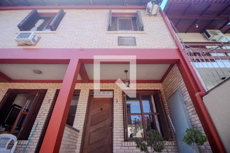 Casa à venda com 130m², 3 quartos e 2 vagas Casa à venda com 130m², 3 quartos e 2 vagasFachada do Imóvel