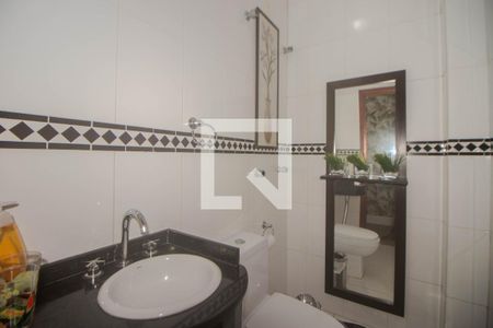 Casa à venda com 130m², 3 quartos e 2 vagas Casa à venda com 130m², 3 quartos e 2 vagasBanheiro Social