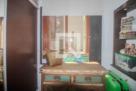 Quarto  de casa à venda com 3 quartos, 130m² em Jardim Itu, Porto Alegre