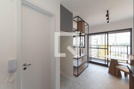 Cozinha de apartamento para alugar com 1 quarto, 25m² em Campo Belo, São Paulo