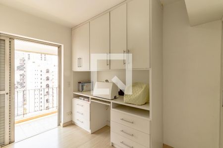Apartamento à venda com 269m², 4 quartos e 2 vagasQuarto 4
