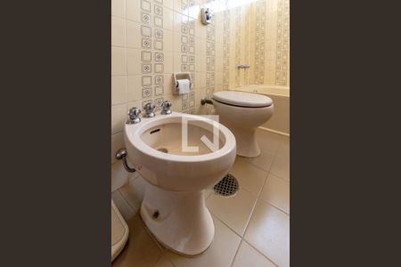 Apartamento à venda com 269m², 4 quartos e 2 vagasBanheiro Social