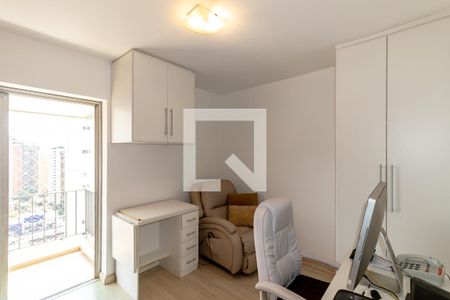 Apartamento à venda com 269m², 4 quartos e 2 vagasQuarto 3