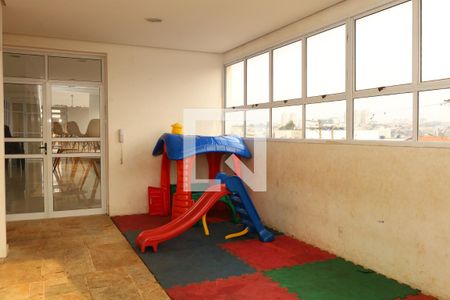 Apartamento para alugar com 38m², 2 quartos e sem vagaÁrea comum - Playground