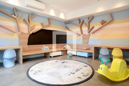 Apartamento à venda com 221m², 3 quartos e 3 vagasÁrea Comum - Espaço Kids