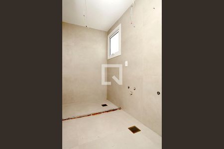 Apartamento à venda com 221m², 3 quartos e 3 vagasBanheiro Quarto 1 Suíte