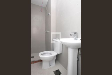 Apartamento à venda com 221m², 3 quartos e 3 vagasBanheiro 5 Serviço