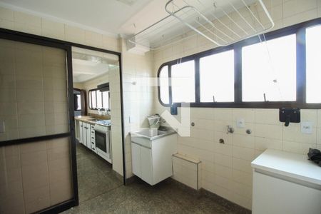 Apartamento à venda com 190m², 3 quartos e 3 vagasCozinha