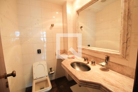 Apartamento à venda com 190m², 3 quartos e 3 vagasLavabo