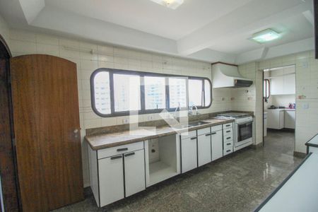 Apartamento à venda com 190m², 3 quartos e 3 vagasCozinha
