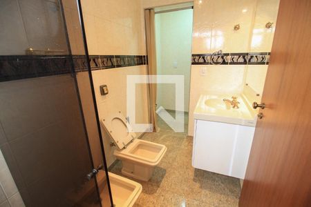 Apartamento à venda com 190m², 3 quartos e 3 vagasBanheiro/Suíte 3