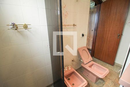 Apartamento à venda com 190m², 3 quartos e 3 vagasBanheiro/Suíte 2