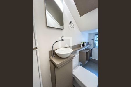 Casa à venda com 125m², 3 quartos e 2 vagasBanheiro 3