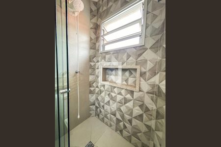 Casa à venda com 125m², 3 quartos e 2 vagasBanheiro 2