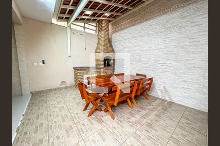 Casa à venda com 125m², 3 quartos e 2 vagasÁrea comum
