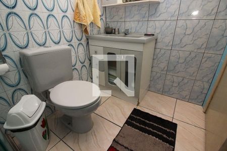 Casa à venda com 194m², 3 quartos e 2 vagas Casa à venda com 194m², 3 quartos e 2 vagasBanheiro Social