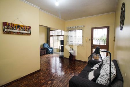 Sala de casa à venda com 3 quartos, 194m² em Partenon, Porto Alegre