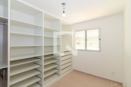 Quarto 1 de apartamento para alugar com 2 quartos, 52m² em Oswaldo Cruz, Rio de Janeiro