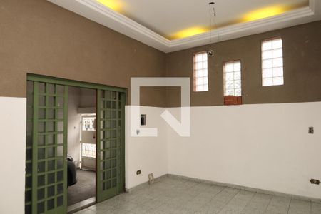 Casa à venda com 316m², 4 quartos e 1 vagaSalão de festas