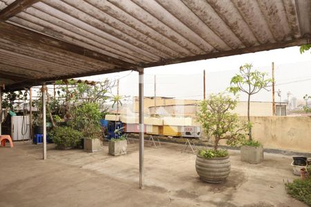 Casa à venda com 316m², 4 quartos e 1 vagaÁrea de Serviço