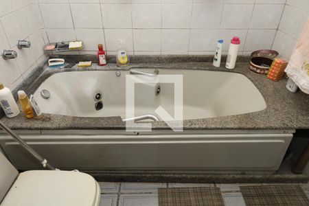 Casa à venda com 316m², 4 quartos e 1 vagaBanheiro 2 - (Quarto 3)