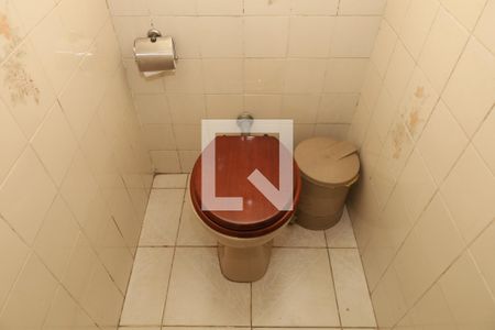 Casa à venda com 316m², 4 quartos e 1 vagaBanheiro 4 - (Salão de festas)