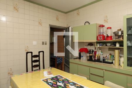 Casa à venda com 316m², 4 quartos e 1 vagaCozinha