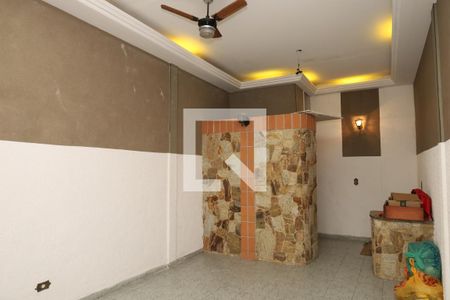 Casa à venda com 316m², 4 quartos e 1 vagaSalão de festas