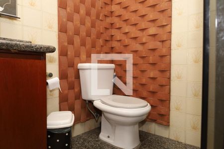 Casa à venda com 316m², 4 quartos e 1 vagaBanheiro 1