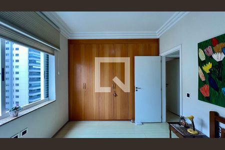 Apartamento à venda com 286m², 3 quartos e 3 vagasQuarto 2