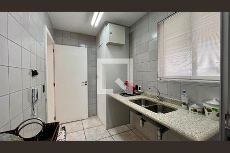 Apartamento à venda com 286m², 3 quartos e 3 vagasCozinha da cobertura 