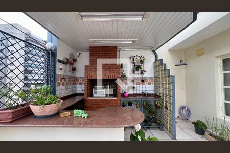 Apartamento à venda com 286m², 3 quartos e 3 vagasChuveiro