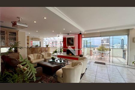 Apartamento à venda com 286m², 3 quartos e 3 vagasCobertura