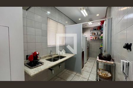Apartamento à venda com 286m², 3 quartos e 3 vagasCozinha da cobertura 