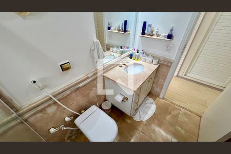 Apartamento à venda com 286m², 3 quartos e 3 vagasBanheiro - torneira